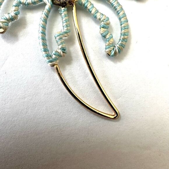 Lauren Conrad thread wrapped palm tree earrings - Picture 4 of 8